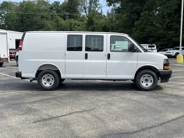 New 2025 Chevrolet Express 2500 w/ Driver Convenience Package RWD image 2