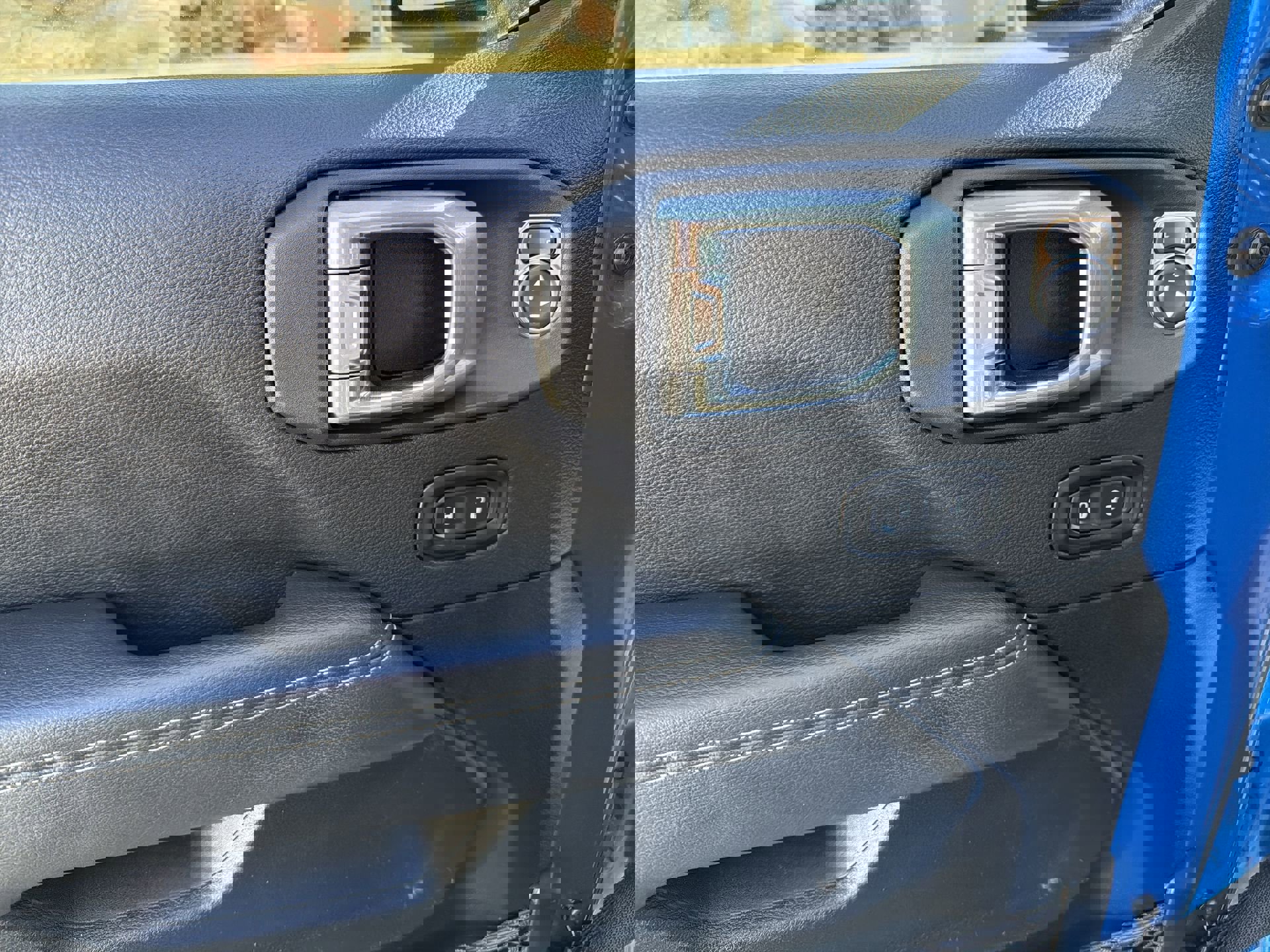 Used 2021 Jeep Gladiator Overland w/ Popular Equipment Package image 29