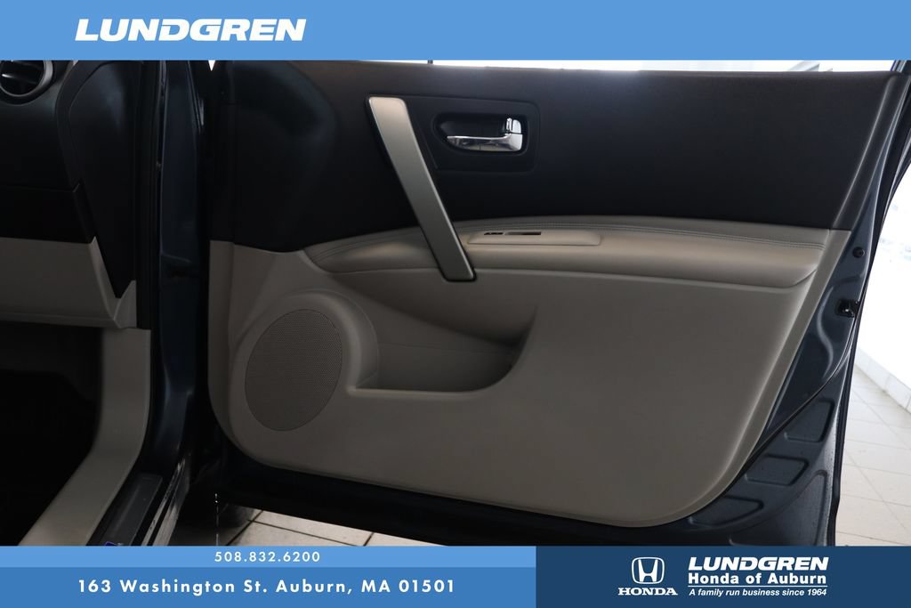Used 2012 Nissan Rogue SL AWD/4WD image 15