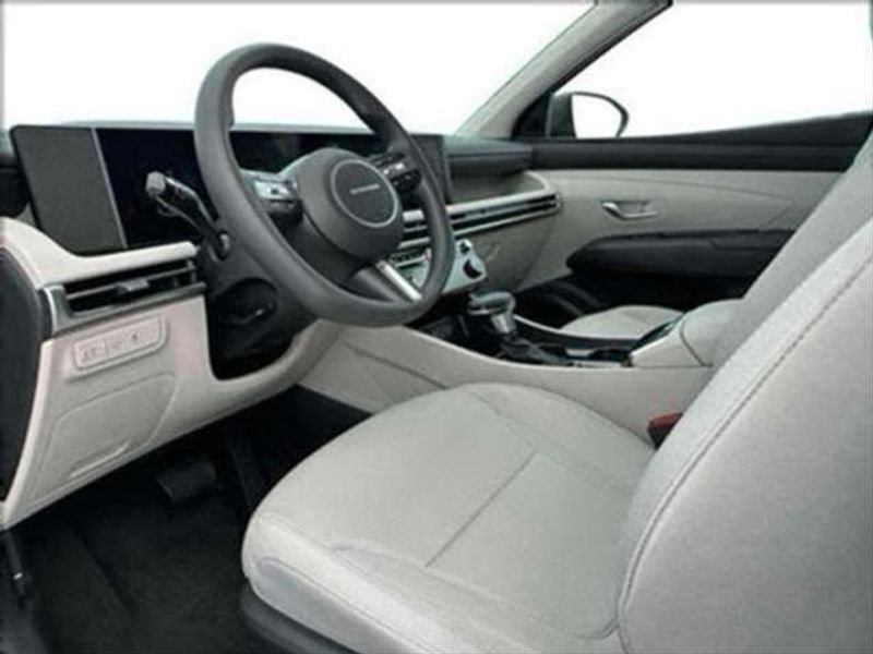 Used 2025 Hyundai Tucson SEL image 13