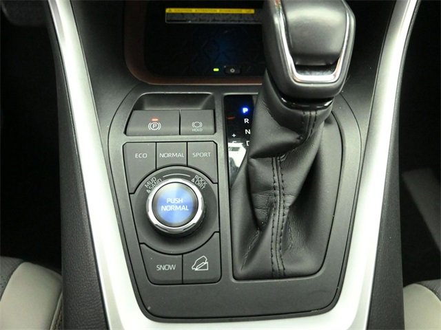 Used 2021 Toyota RAV4 Limited image 19