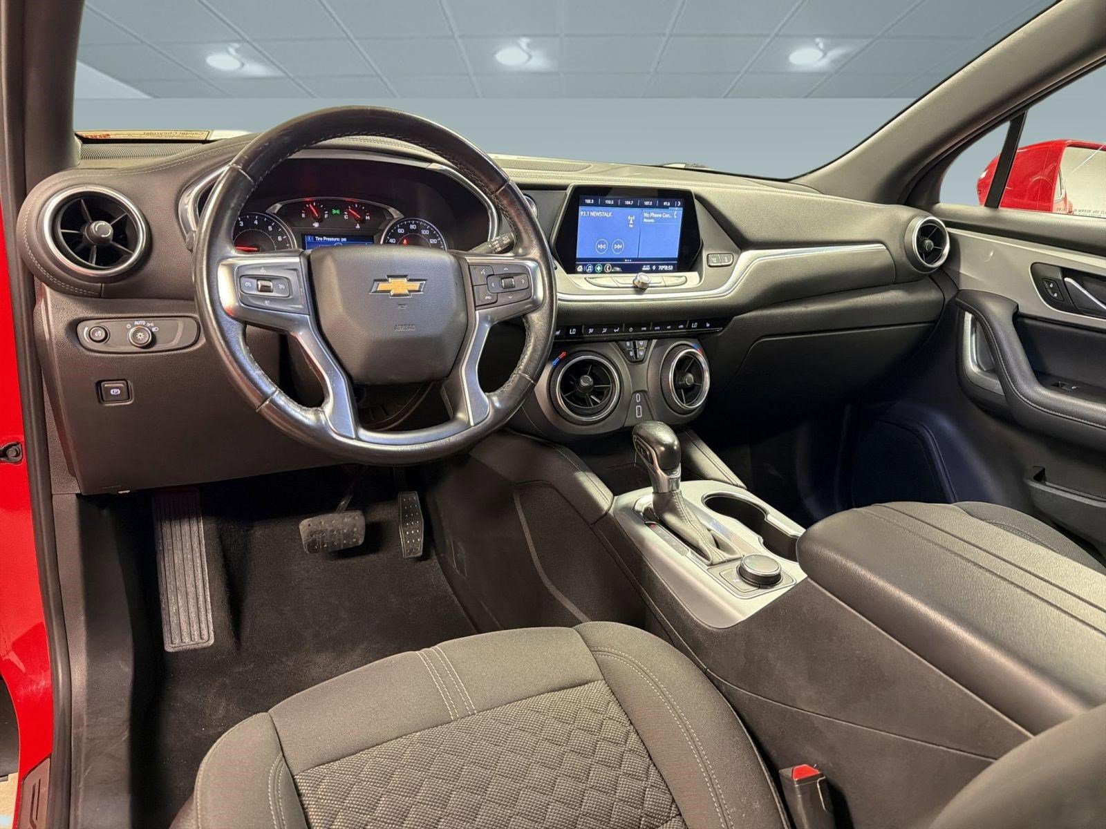 Used 2020 Chevrolet Blazer LT image 28