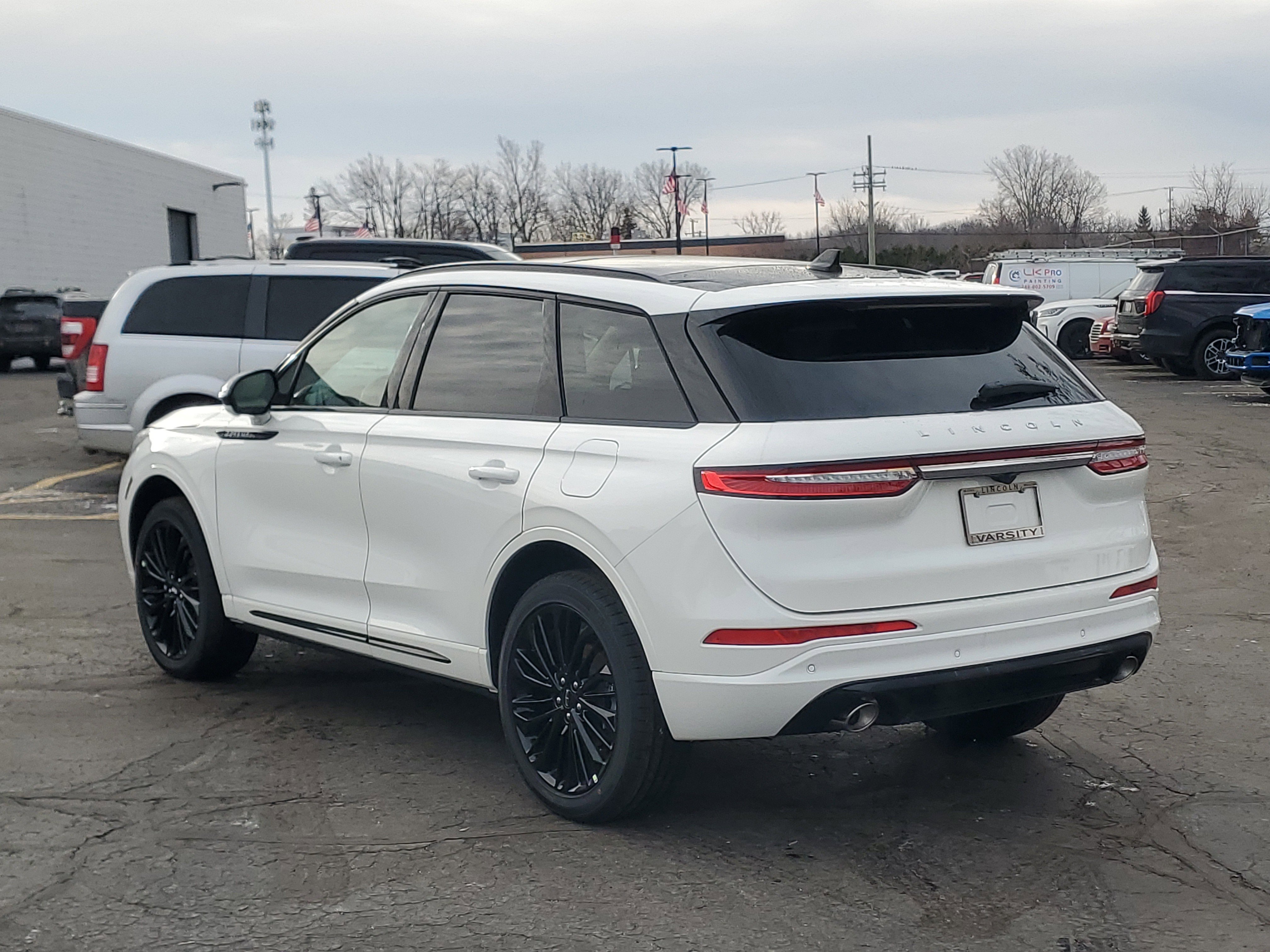 New 2026 Lincoln Corsair Premiere image 3