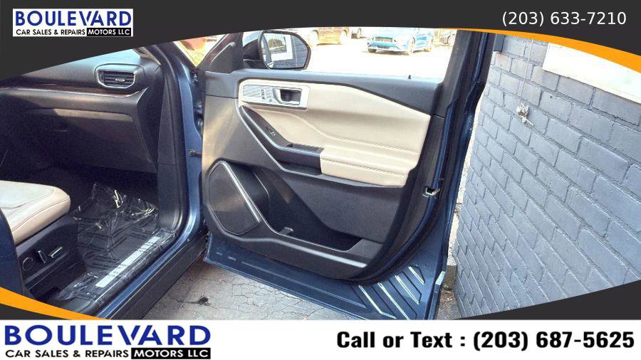 Used 2020 Ford Explorer Limited w/ Class III Trailer Tow Package image 42