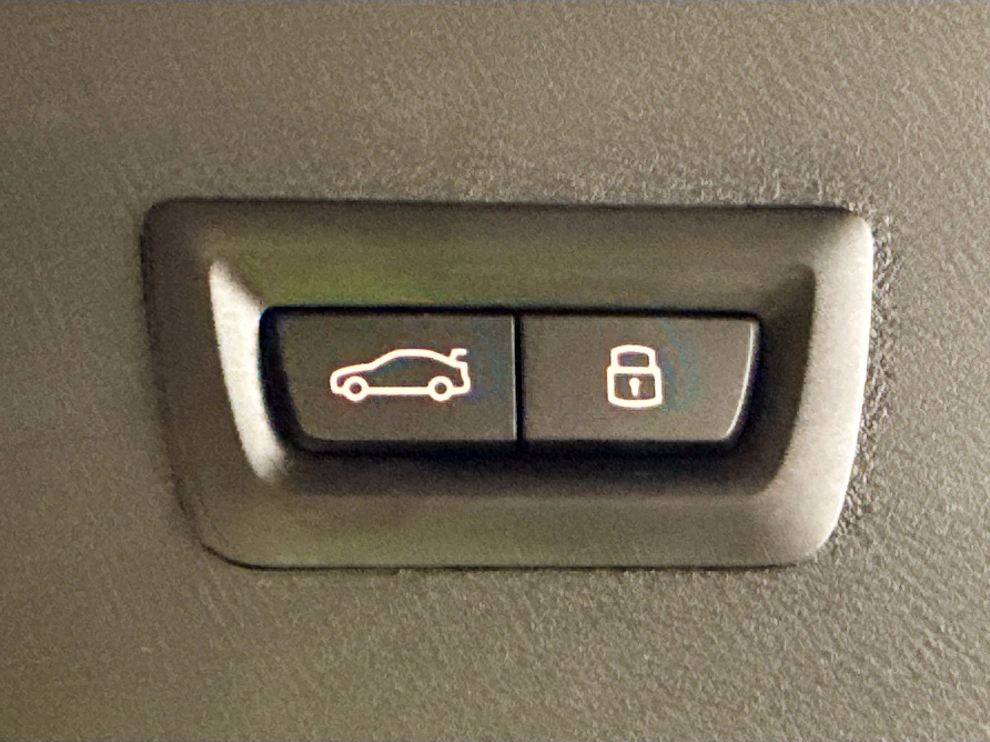 Certified 2023 BMW X4 xDrive30i w/ M Sport Package image 12