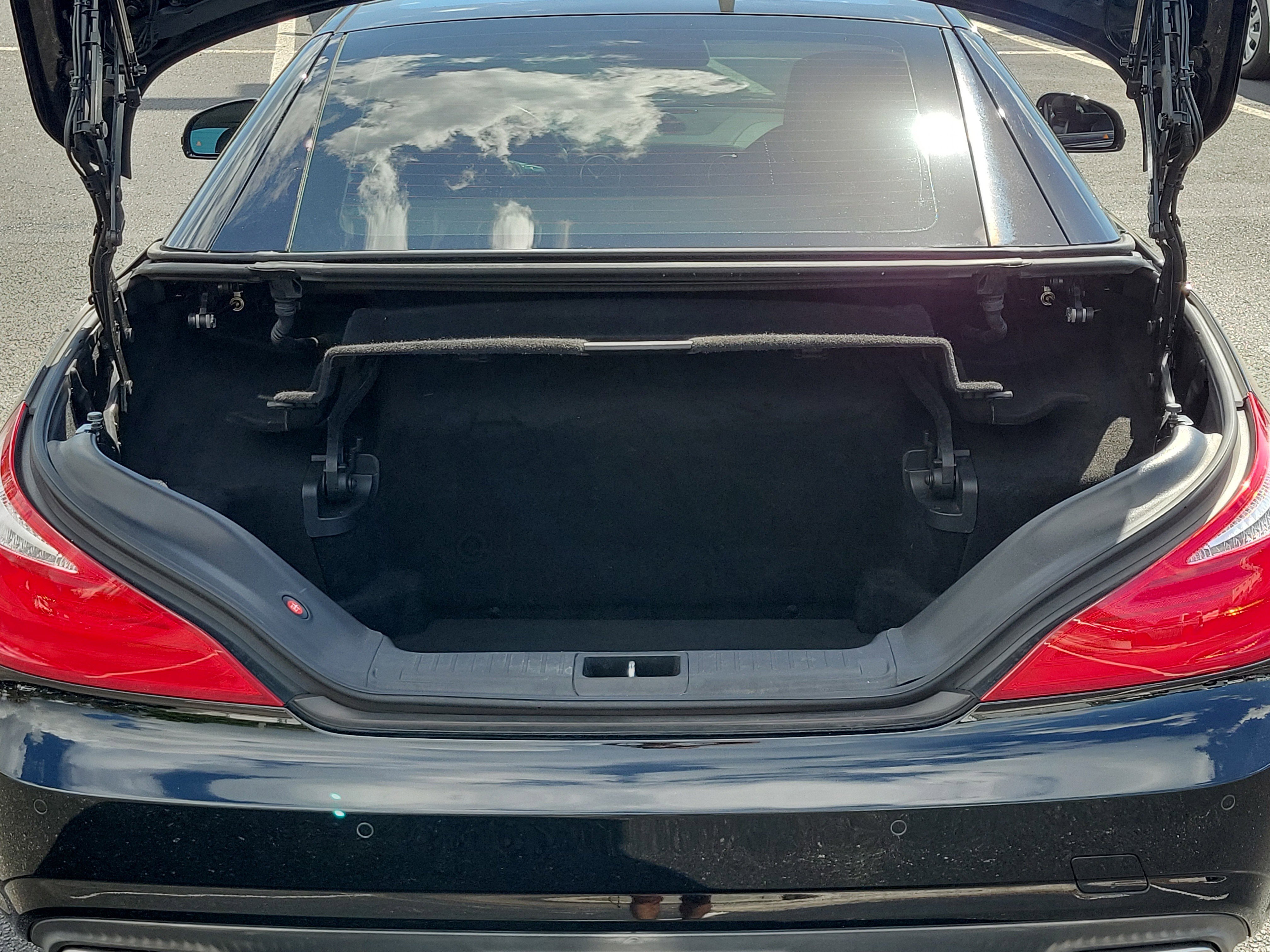 Used 2013 Mercedes-Benz SL 550 image 13