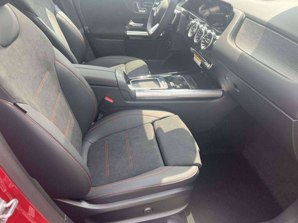 New 2026 Mercedes-Benz GLA 250 4MATIC image 21