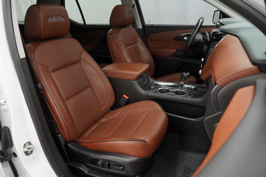 Used 2019 Chevrolet Traverse High Country w/ LPO, Floor Liner Package AWD/4WD image 32