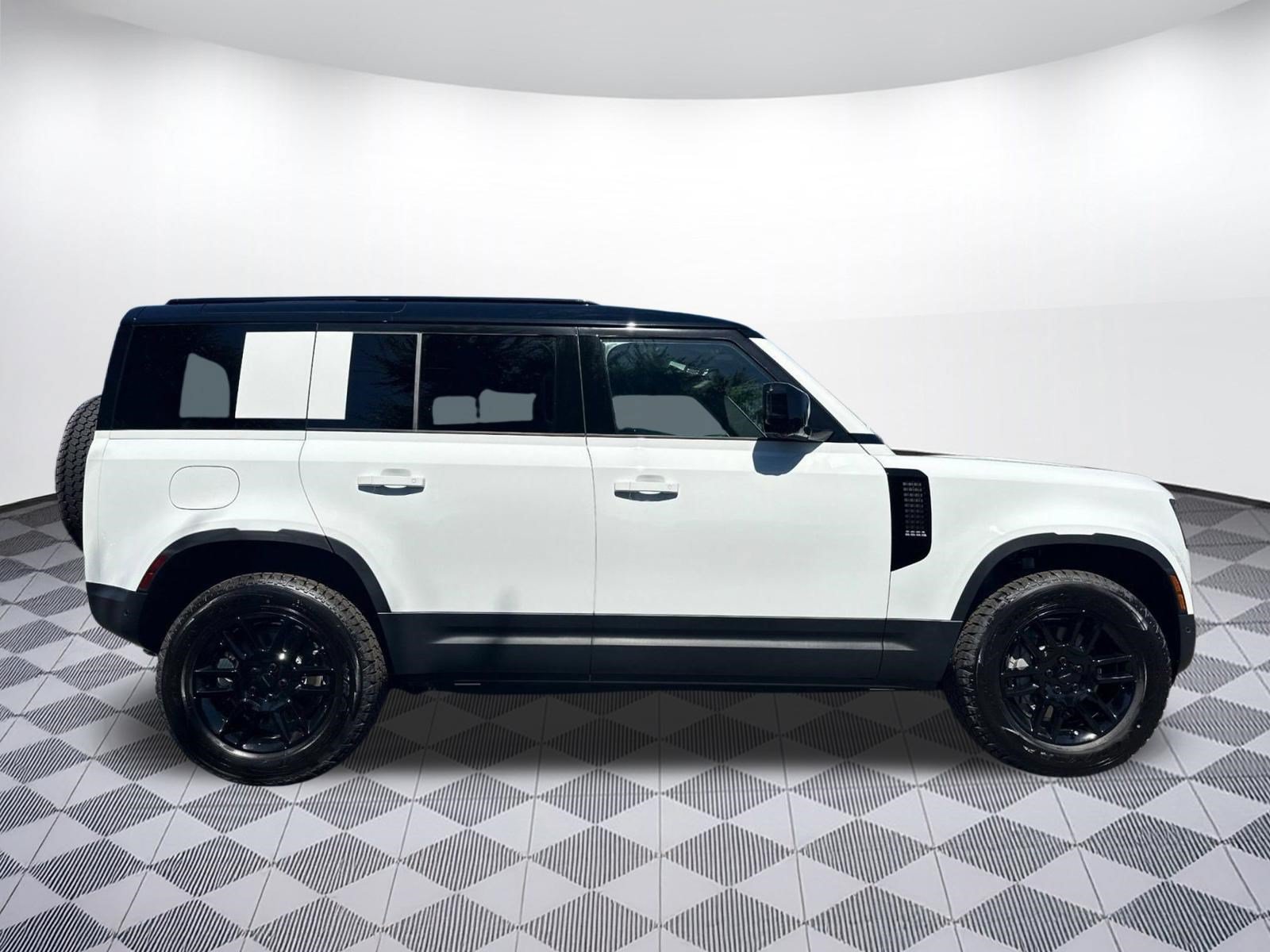 New 2026 Land Rover Defender 110 S AWD/4WD image 7