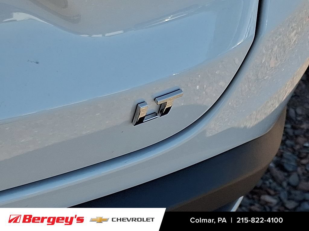 Certified 2024 Chevrolet Trax LT w/ Sunroof Package FWD image 33
