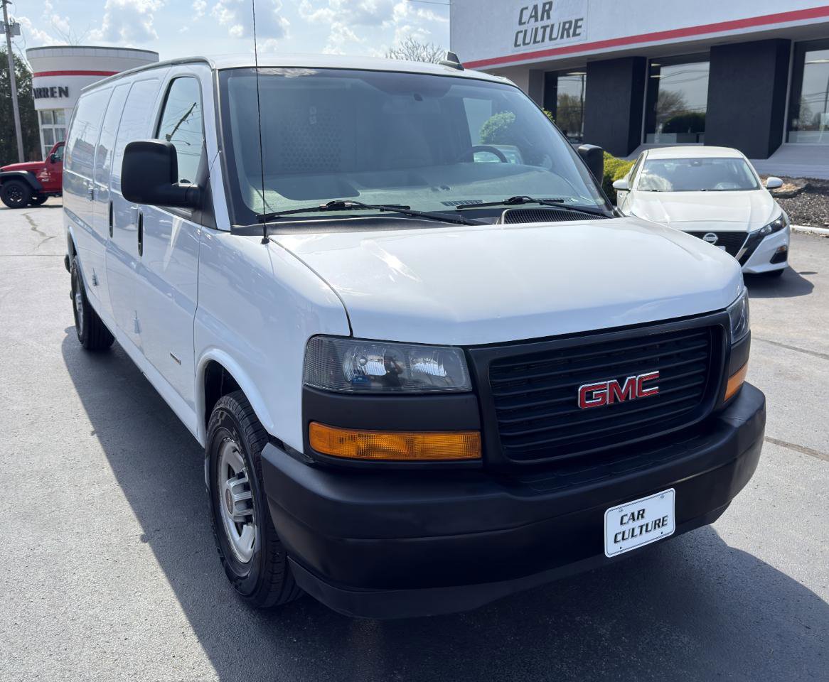 Used 2018 GMC Savana 2500 Extended RWD image 6