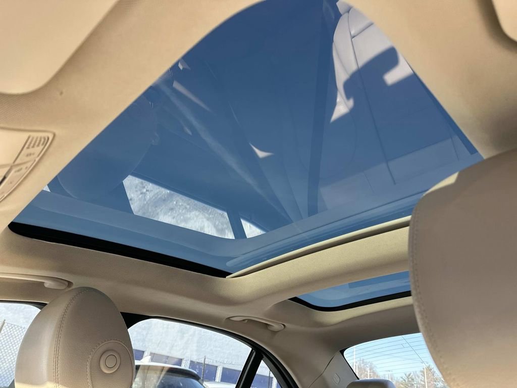 Used 2019 Mercedes-Benz C 300 4MATIC Sedan image 26