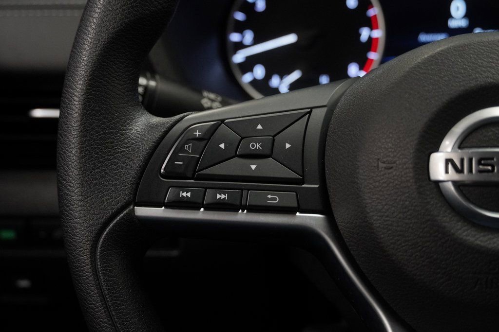 Used 2023 Nissan Sentra SV image 37