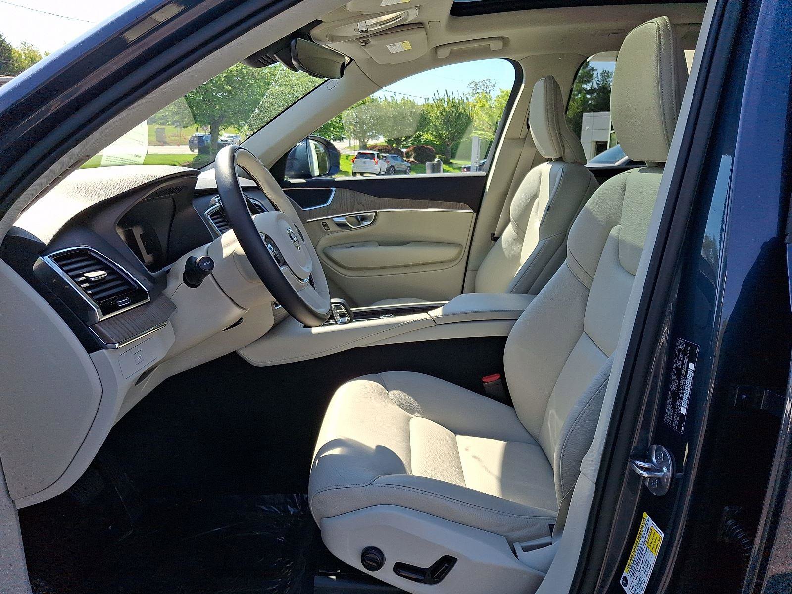 Certified 2023 Volvo XC90 B6 Plus w/ Protection Package Premier AWD/4WD image 15