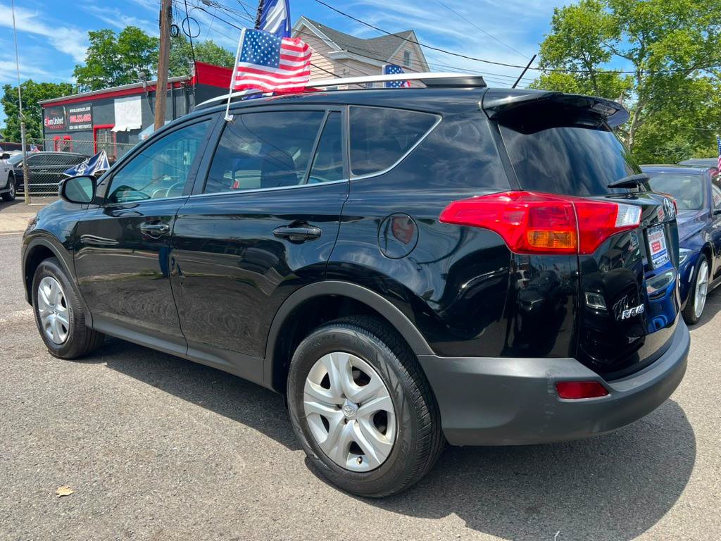 Used 2013 Toyota RAV4 LE AWD/4WD image 5
