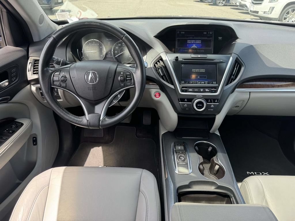 Used 2017 Acura MDX SH-AWD image 16