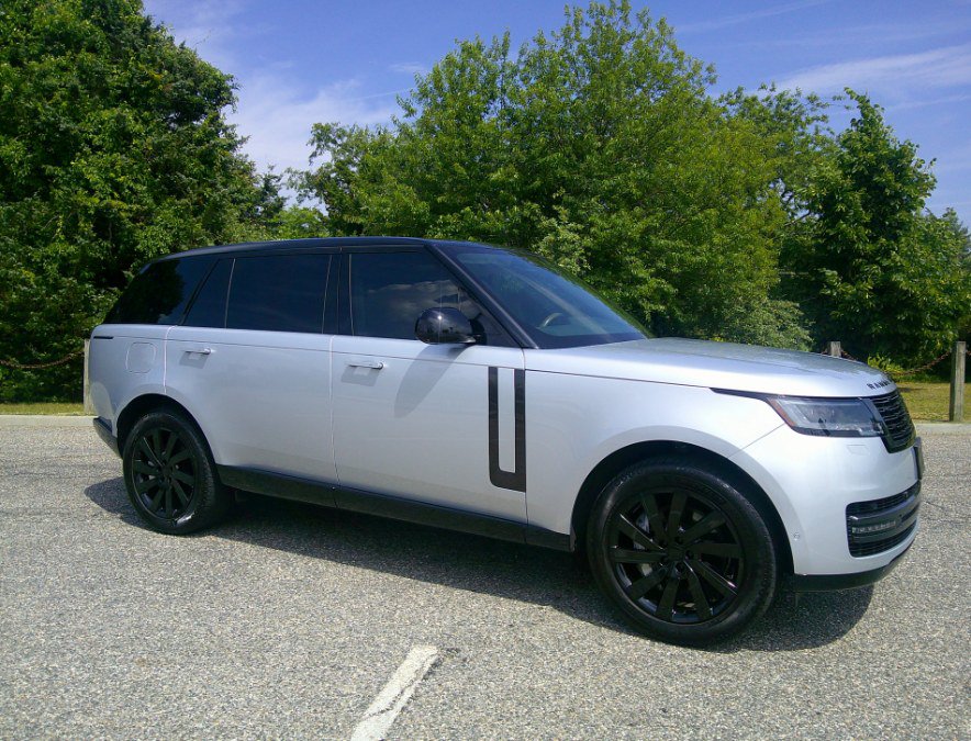 Used 2024 Land Rover Range Rover Long Wheelbase SE AWD/4WD image 3