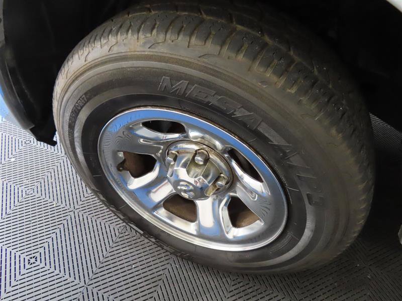 Used 2015 RAM 1500 Laramie w/ Convenience Group image 7