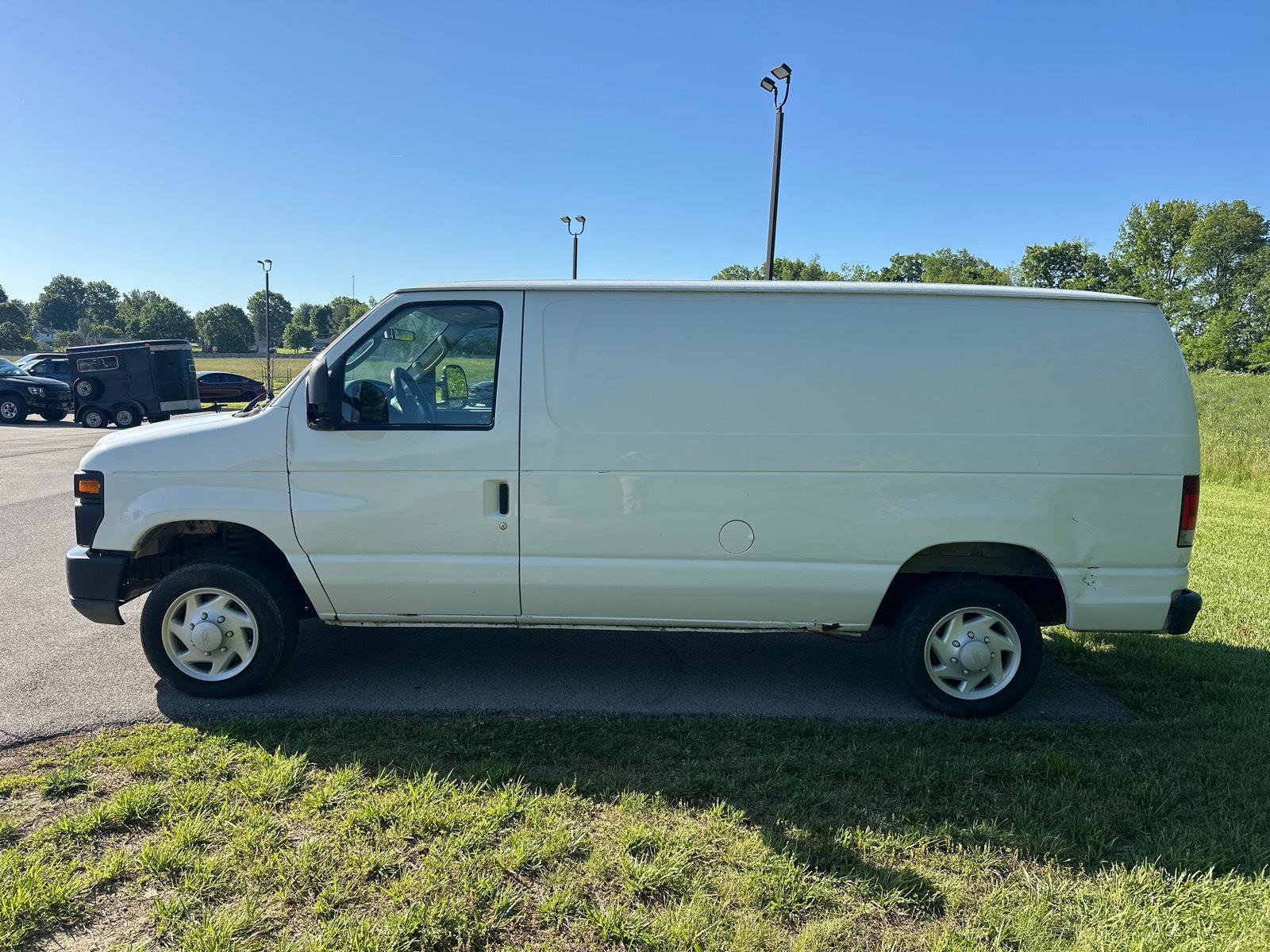 Used 2008 Ford E-150 and Econoline 150 RWD image 13