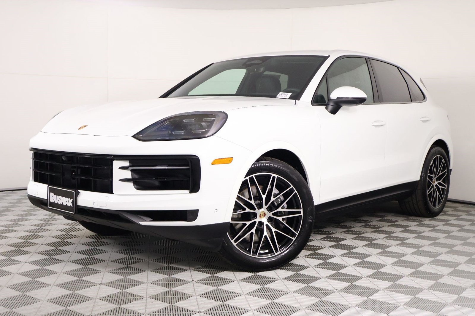 Certified 2026 Porsche Cayenne AWD/4WD image 1