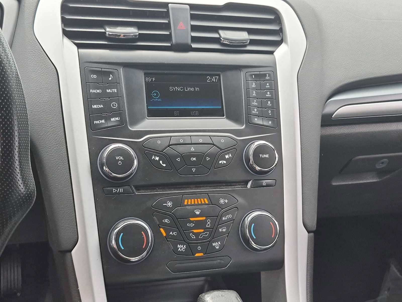 Used 2015 Ford Fusion S FWD image 26
