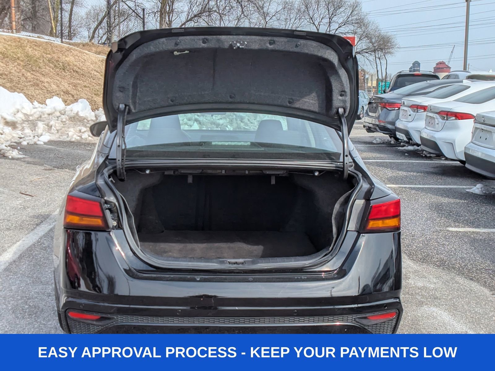 Used 2024 Nissan Altima 2.5 S image 8