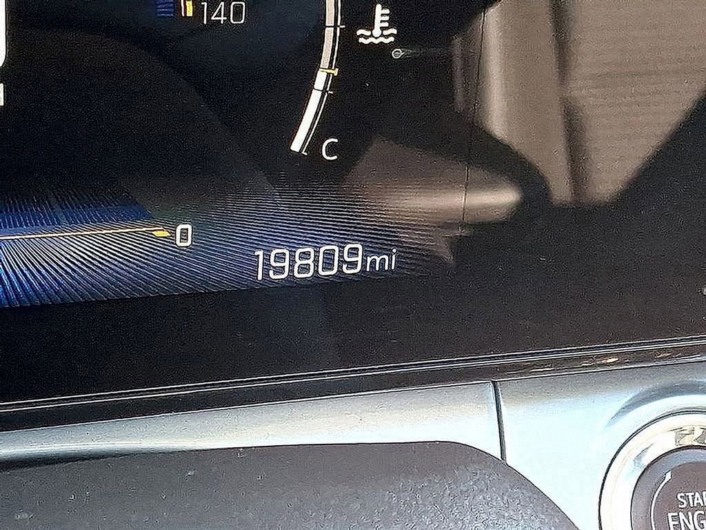 Used 2024 Chevrolet Trax LT w/ Driver Confidence Package image 22