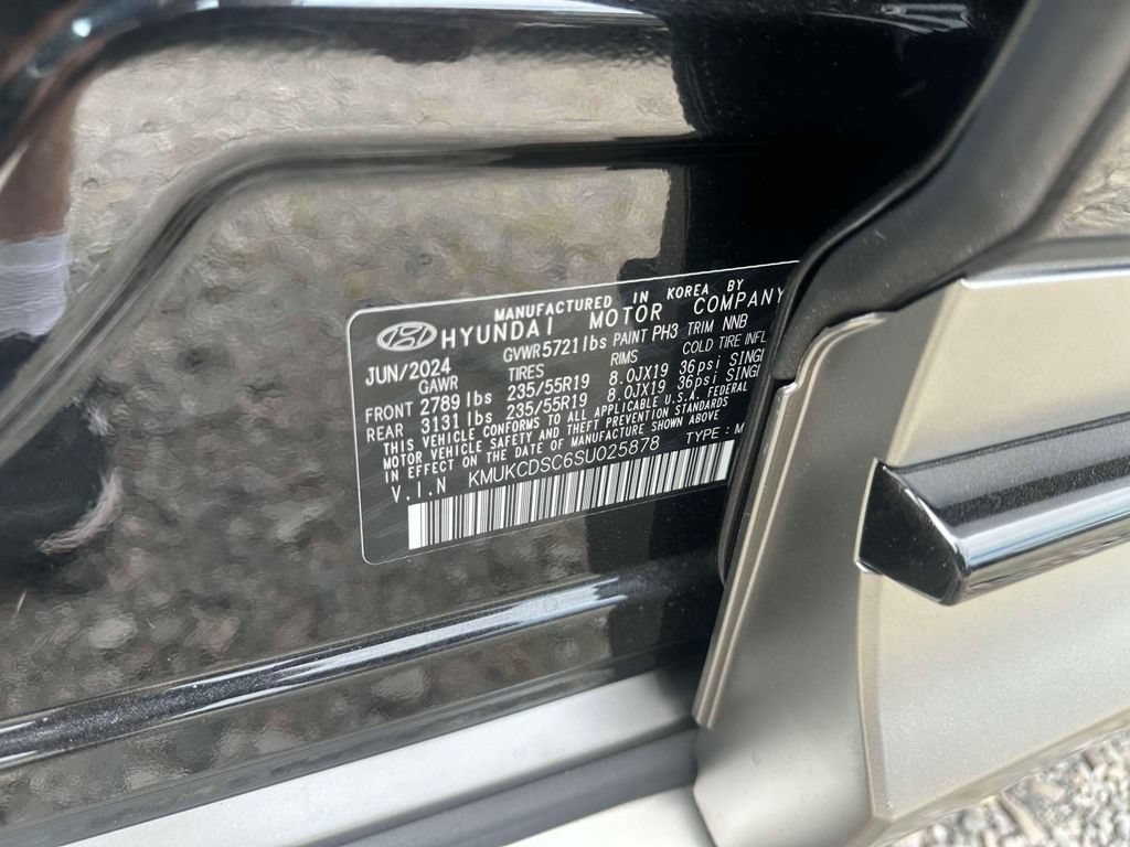 New 2025 Genesis GV60 Advanced AWD/4WD image 17