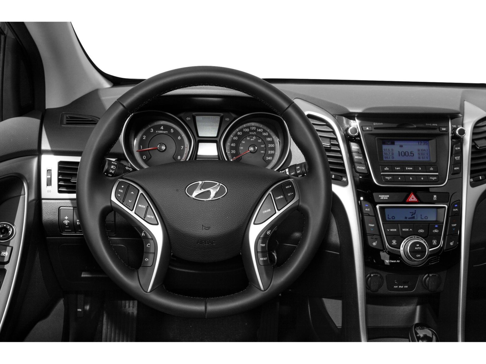 Used 2015 Hyundai Elantra GT w/ Option Group 03 FWD image 4