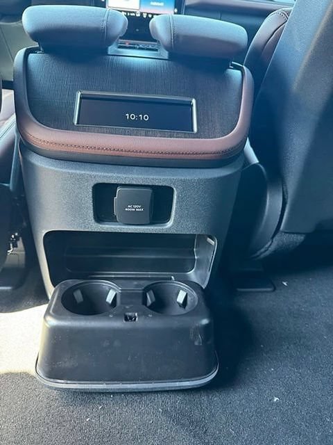 New 2026 Lincoln Navigator L Reserve AWD/4WD image 11