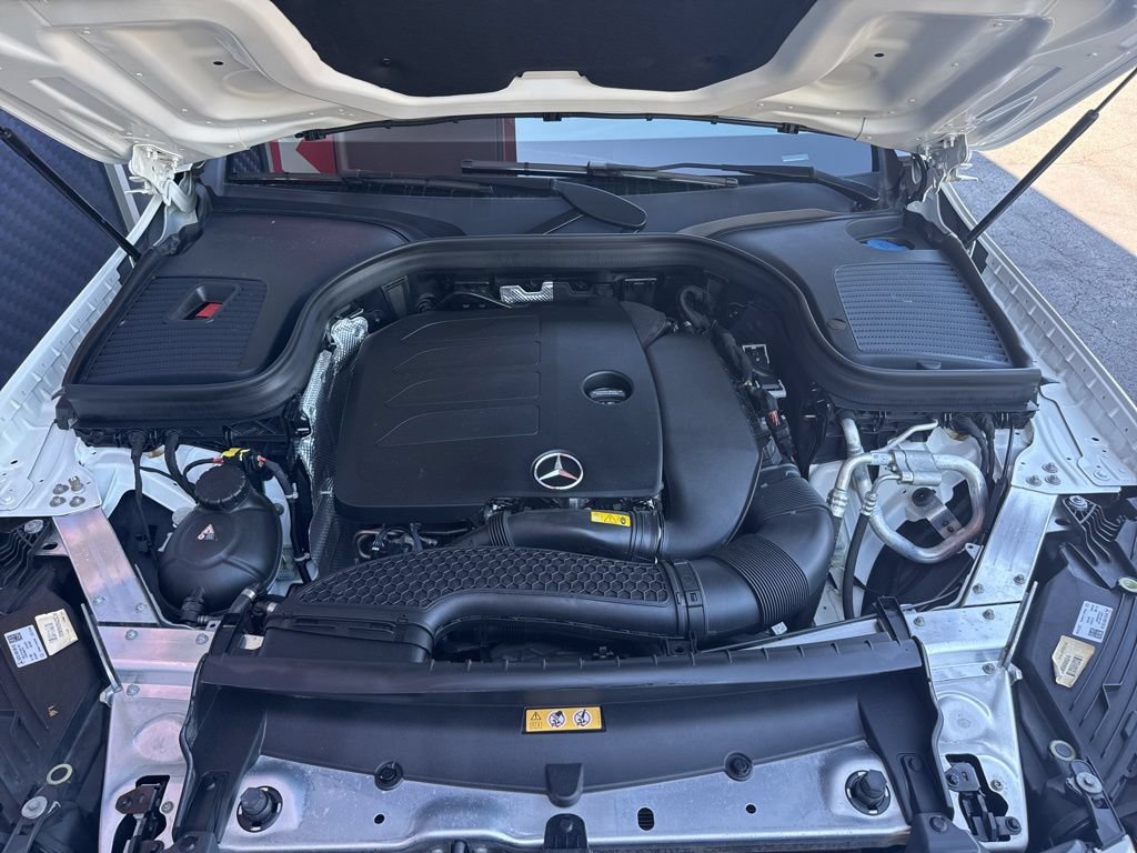 Used 2023 Mercedes-Benz GLC 300 4MATIC Coupe image 22