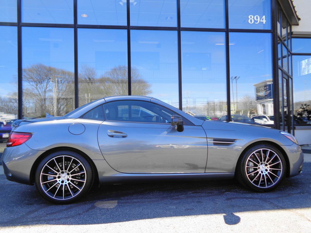 Used 2018 Mercedes-Benz SLC 43 AMG image 10