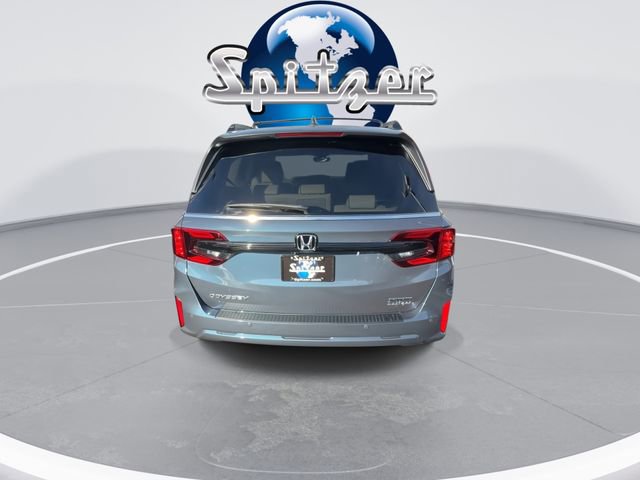 New 2026 Honda Odyssey Touring image 8