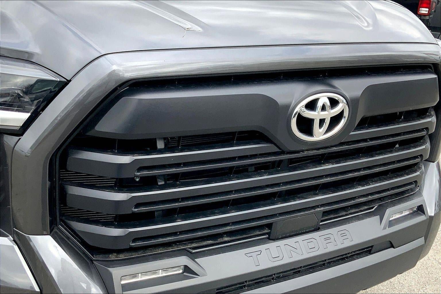 Used 2025 Toyota Tundra SR5 AWD/4WD image 29