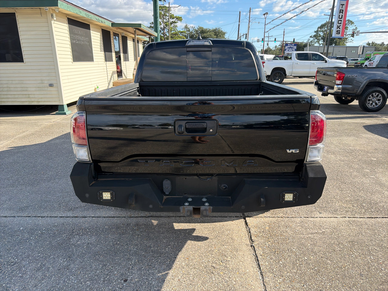 Used 2021 Toyota Tacoma TRD Off-Road w/ Technology Package image 7