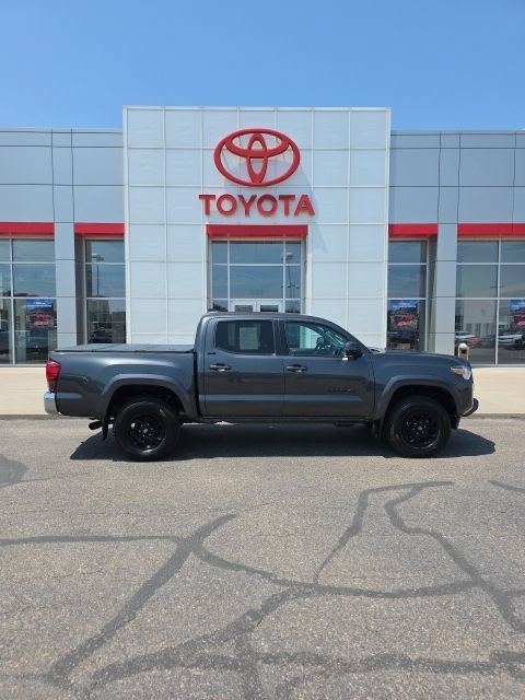 Used 2019 Toyota Tacoma SR5 AWD/4WD image 6