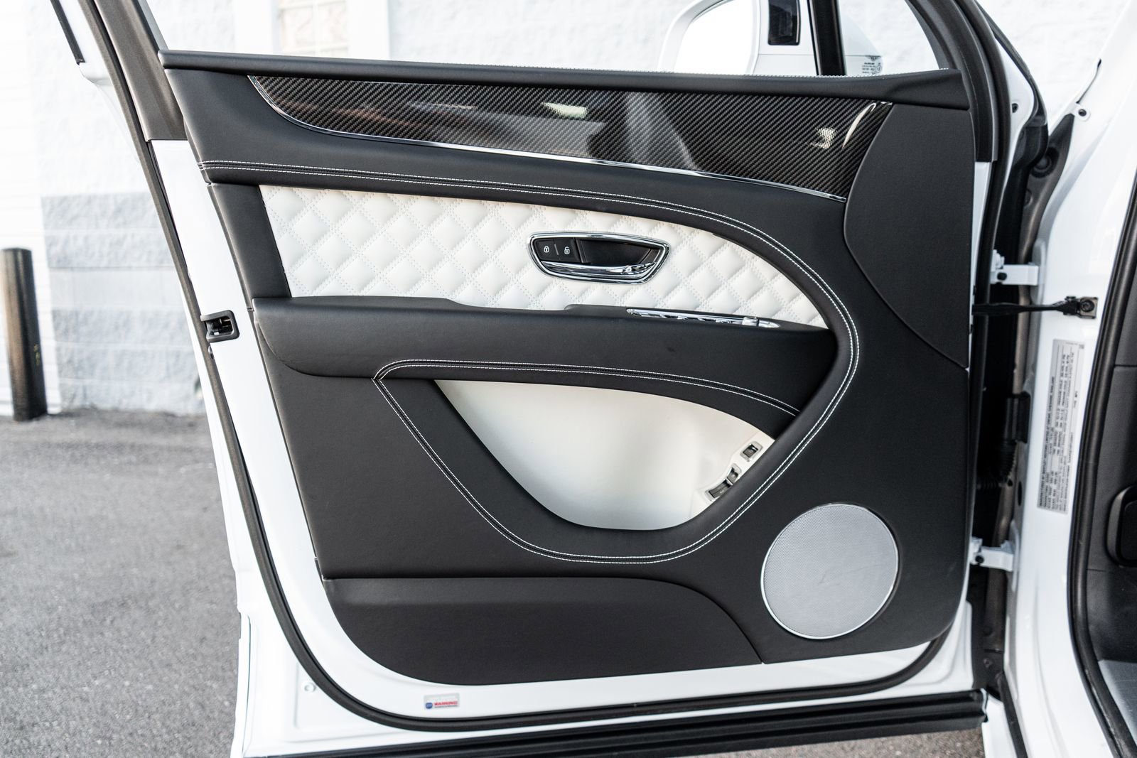Certified 2023 Bentley Bentayga Speed image 23