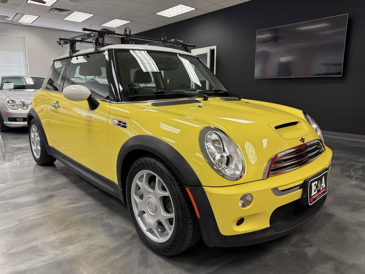 Used 2005 MINI Cooper S FWD image 3
