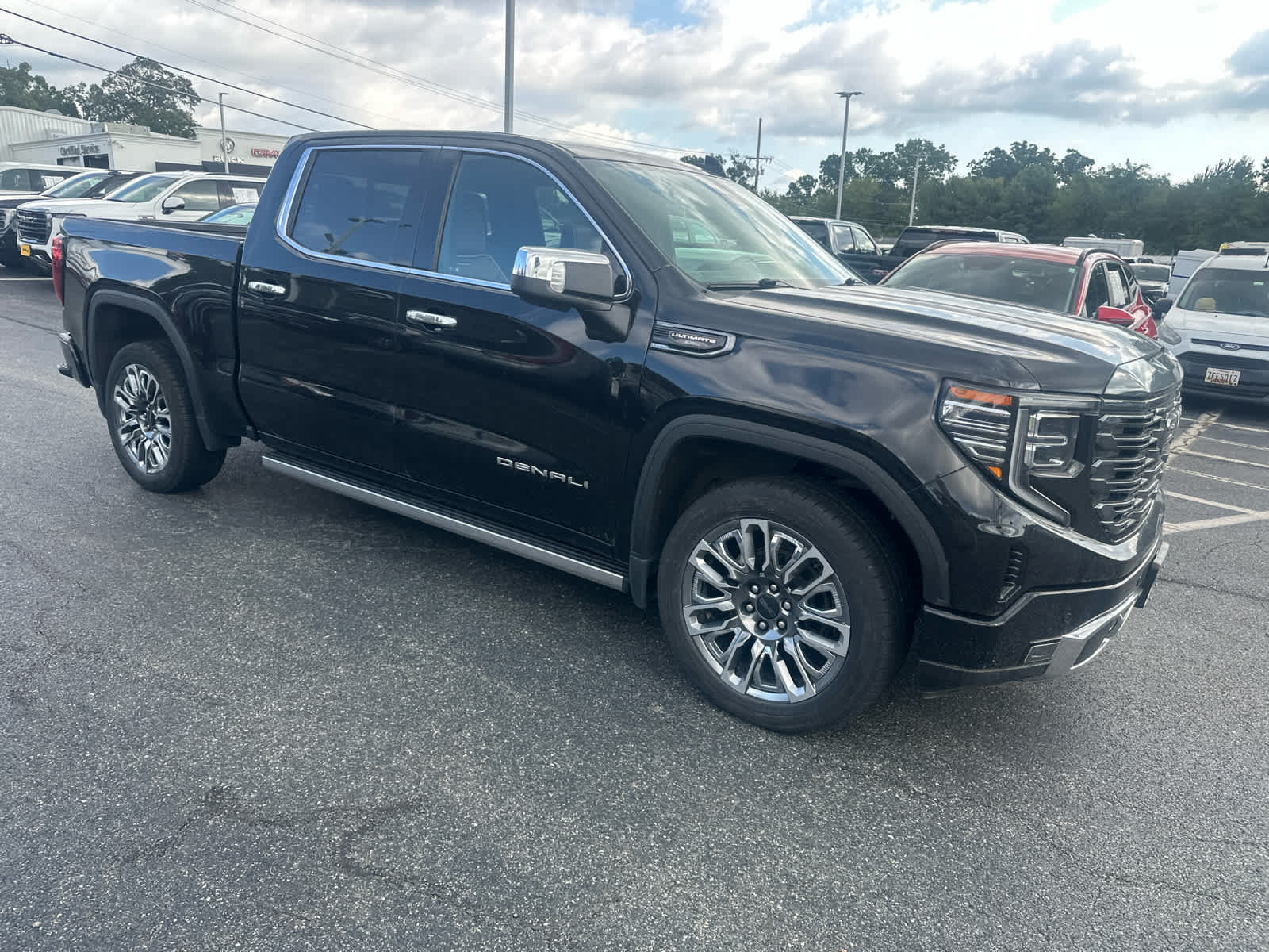 Used 2023 GMC Sierra 1500 Denali Ultimate AWD/4WD image 4