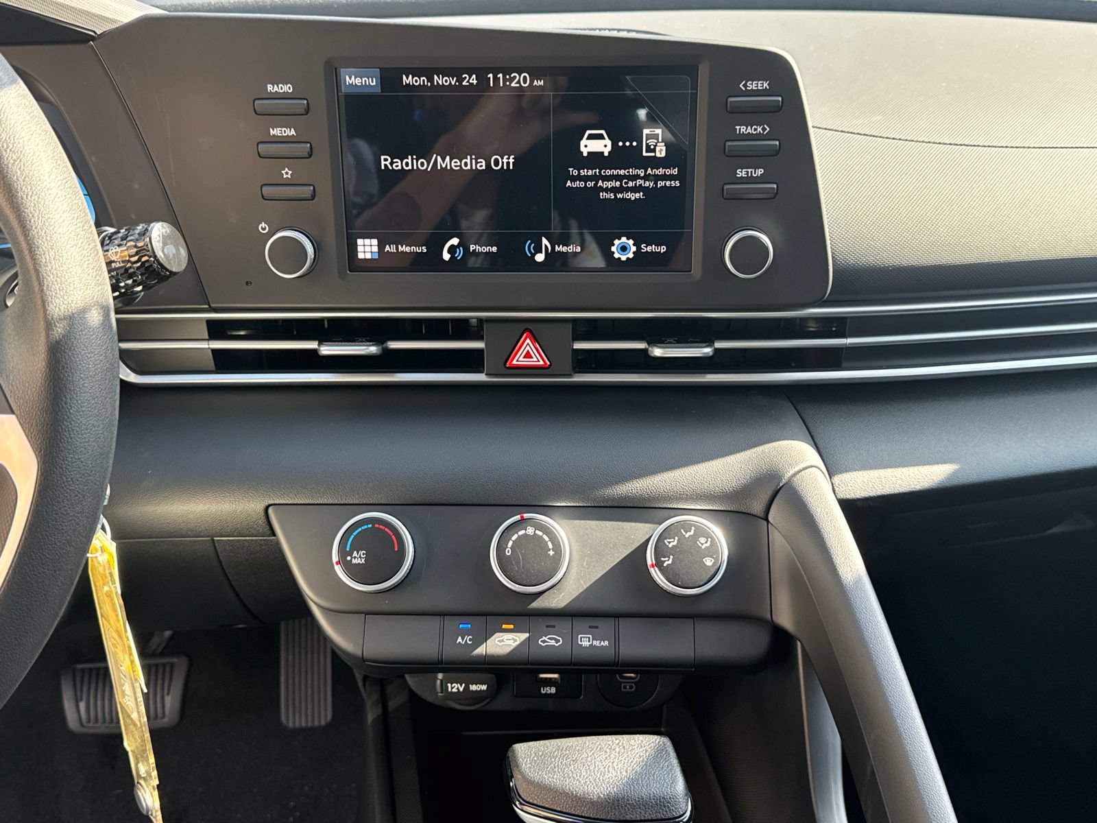 New 2026 Hyundai Elantra SE FWD image 29