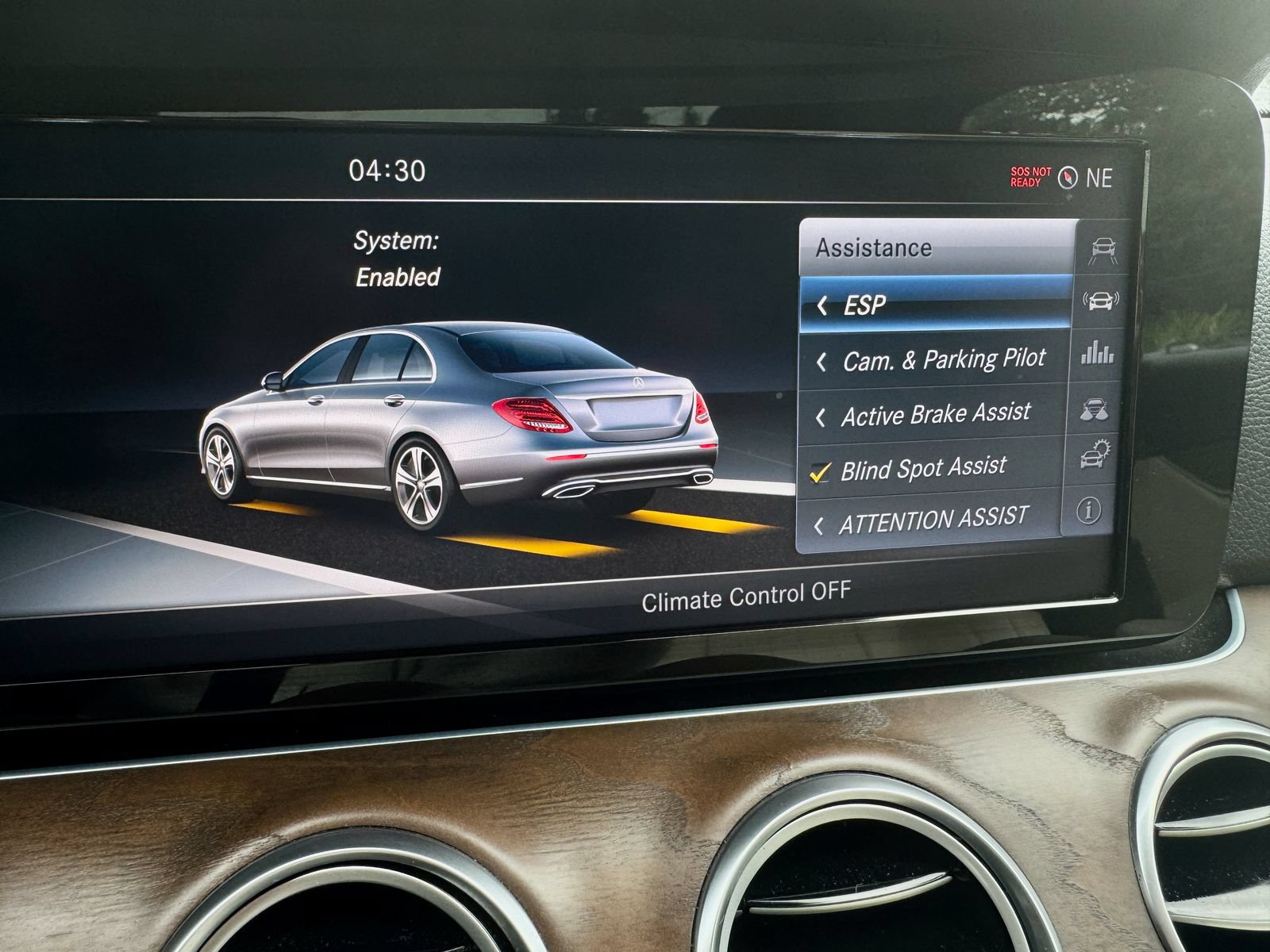 Used 2017 Mercedes-Benz E 300 image 28