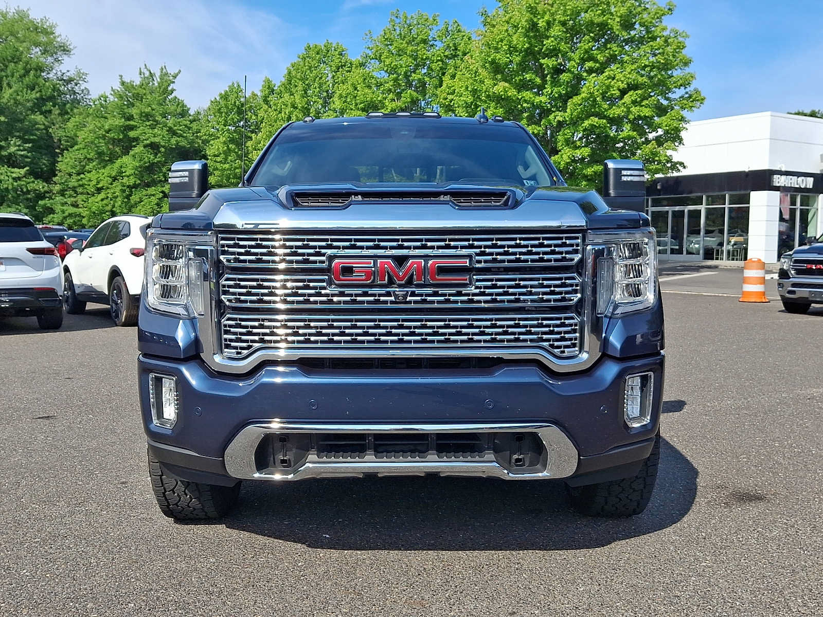 Used 2020 GMC Sierra 3500 Denali w/ Denali Ultimate Package AWD/4WD image 2