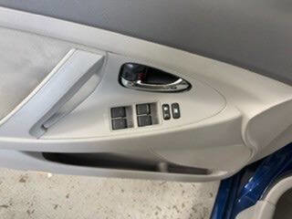 Used 2010 Toyota Camry FWD image 14