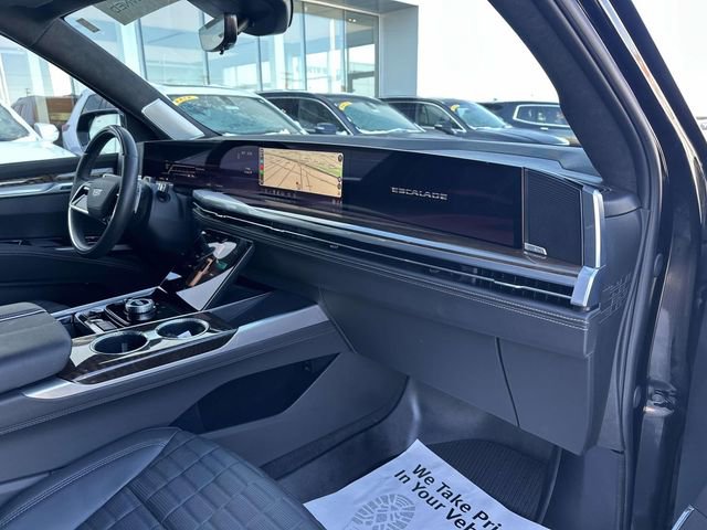Certified 2025 Cadillac Escalade ESV Premium Luxury Platinum w/ LPO, Floor Liner Package image 20