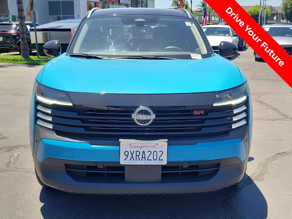 Certified 2025 Nissan Kicks SR FWD image 34