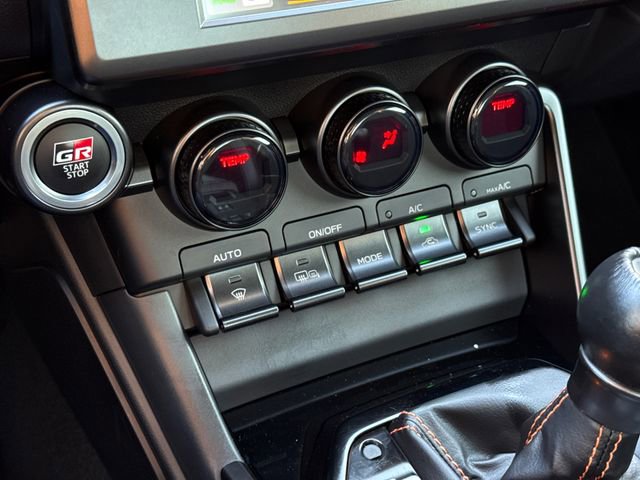 Used 2023 Toyota GR86 10th Anniversary SE image 24