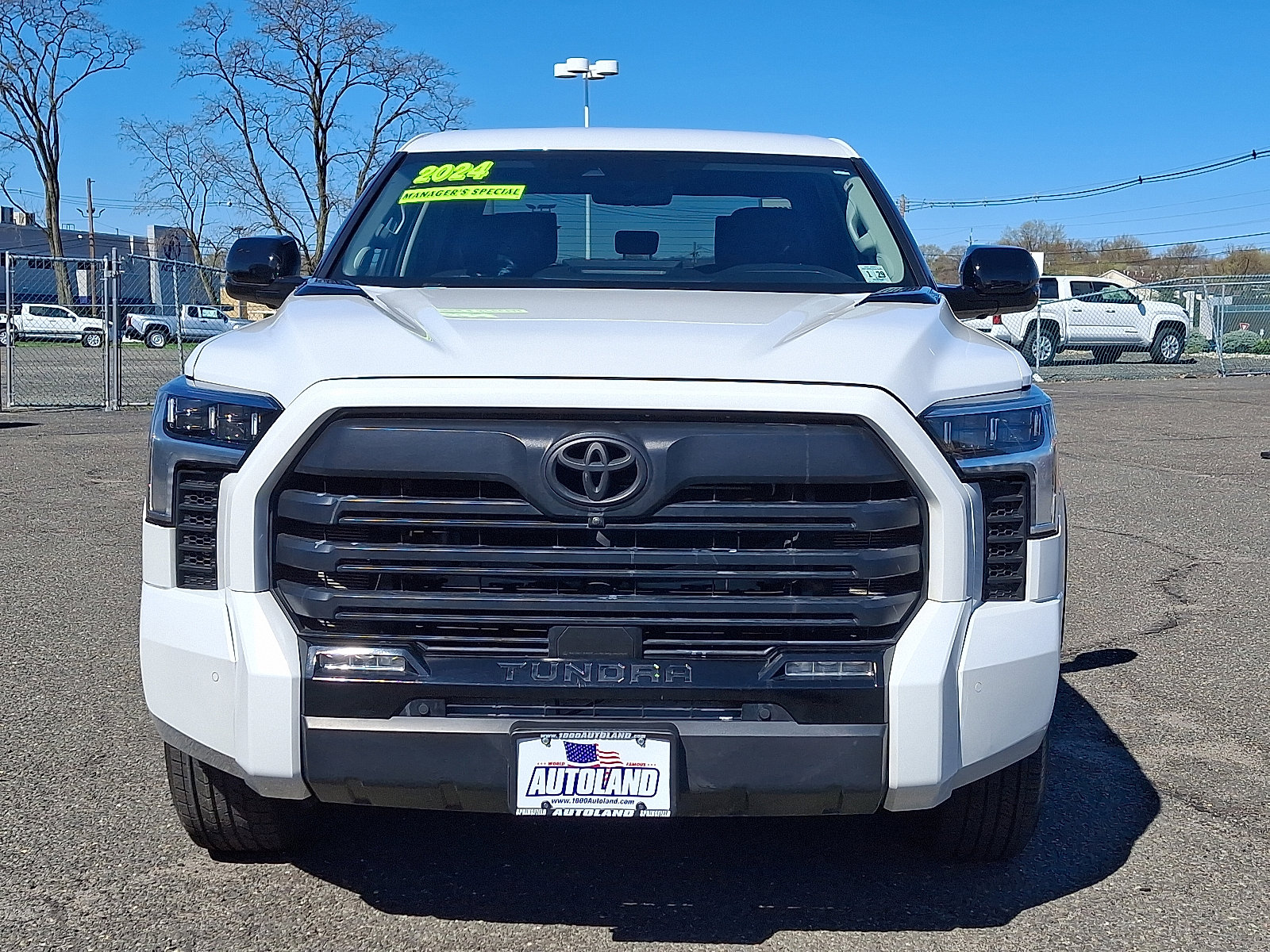 Used 2024 Toyota Tundra Limited image 2