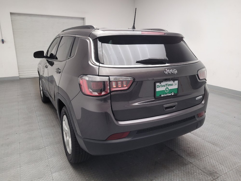 Used 2018 Jeep Compass Latitude w/ Popular Equipment Group FWD image 6