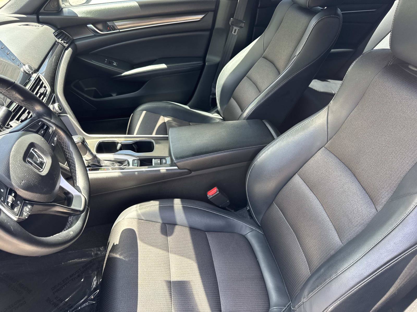 Used 2018 Honda Accord Sport image 14