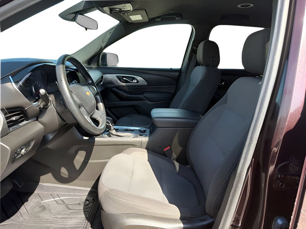 Used 2023 Chevrolet Traverse LT FWD image 15